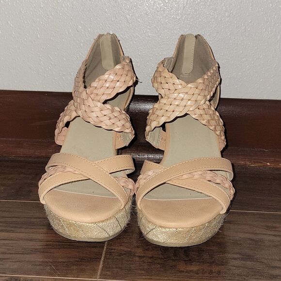 Daytrip Wedges size 8.5 - Picture 1 of 6